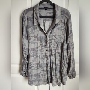 torrid Gray Camo Button-Down Women's Shirt